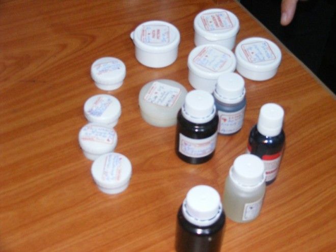 crema preparata in farmacie pentru pete)