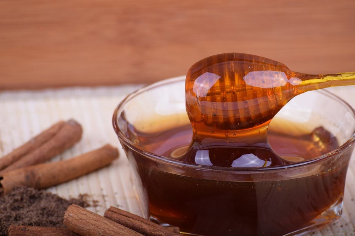 mierea cu scortisoara ajuta la slabit cura de slabire cu grefe