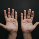 degete, mâini