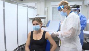 simona halep s-a vaccinat