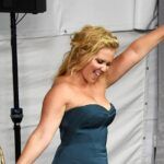 t-amy-schumer-emmys-2015-backstage-reporters