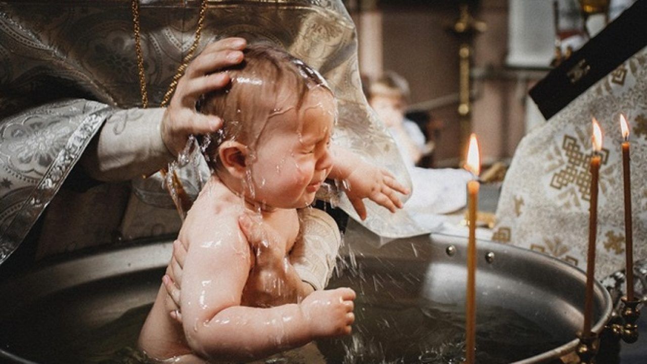 Крестят ли в пост перед пасхой детей. Таинство крещения. Крещение в православии. Таинство христианского крещения. Таинство крещения в церкви.