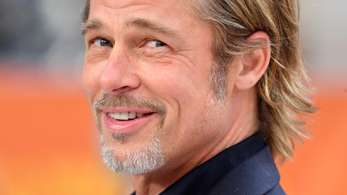 Suma colosală plătită de o româncă să „discute” cu Brad Pitt (VIDEO)