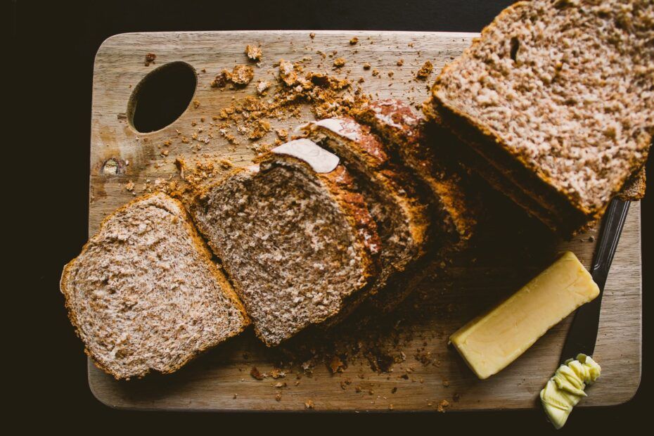 Ce se întâmplă cu corpul tău dacă mănănci pâine zilnic?