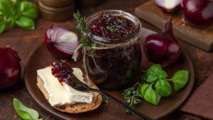 dulceața de ceapa rosie