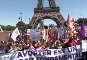 Franta, drept la avort