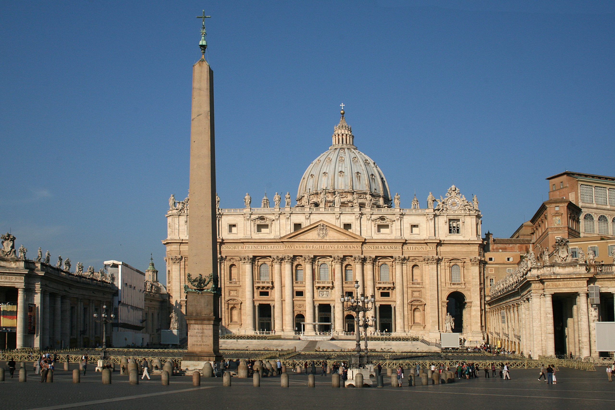 Alertă maximă la Vatican. O clarvăzătoare celebră a prezis un atac asupra Papei și a altor lideri religioși