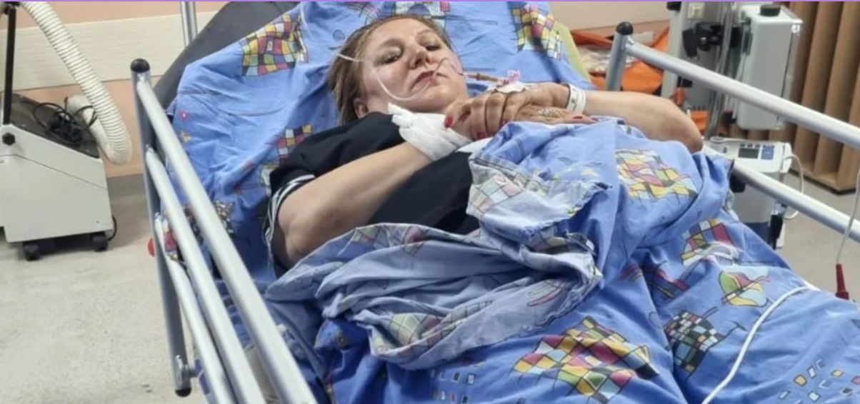 VIDEO. Diana Iovanovici-Șoșoacă, bătută și gazată după ce a cerut demisia Ursule...