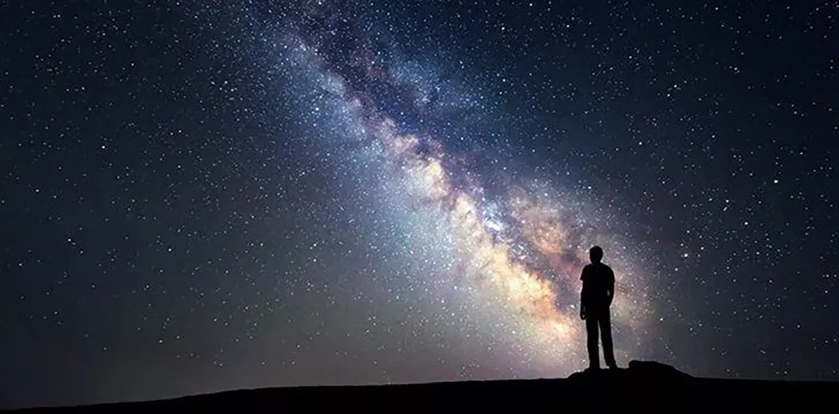 Universul transmite mesaje fiecărei zodii în felul său. Descoperă cum poți recunoaște semnele destinului