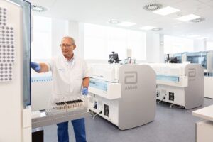 MedLife- Laborator