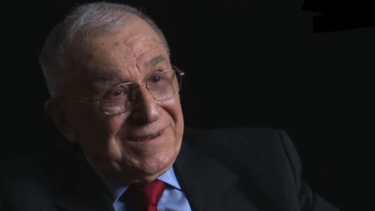 Anunțul medicilor despre starea lui Ion Iliescu: Au început să-i cedeze organele