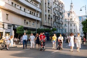 Bucuresti strazi deschise