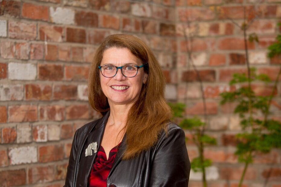 Prof. Karola Dillenburger