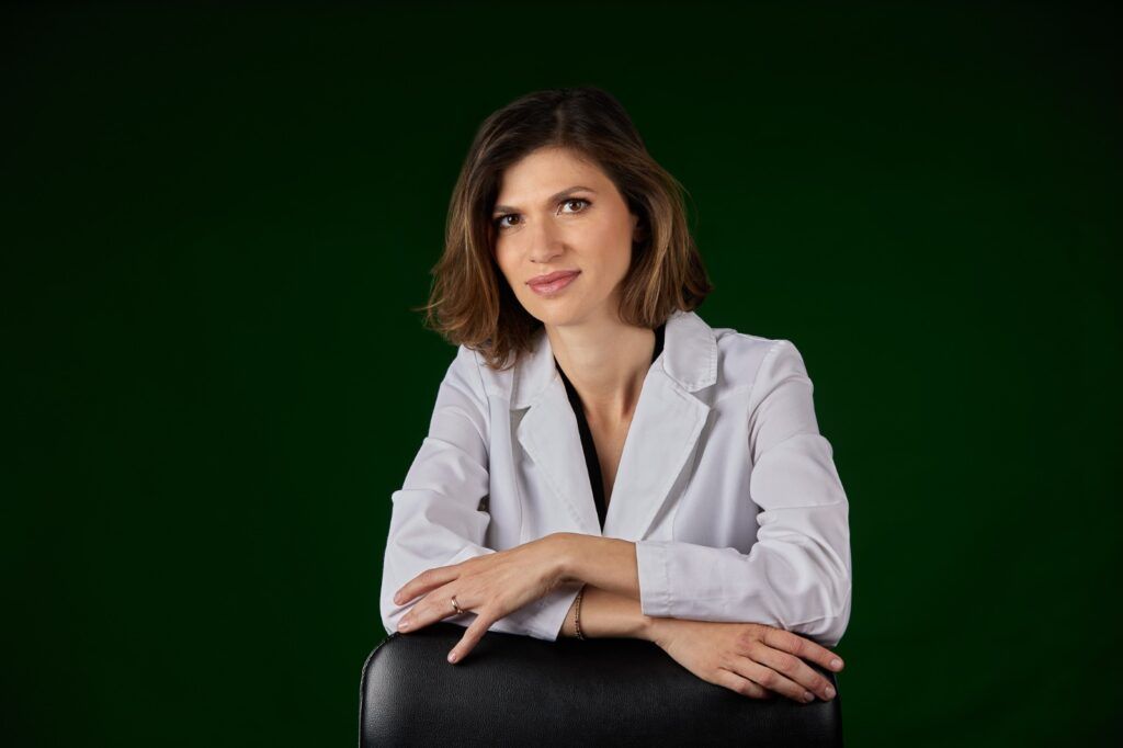 Dr Iuliana Lupu, medic dermatolog