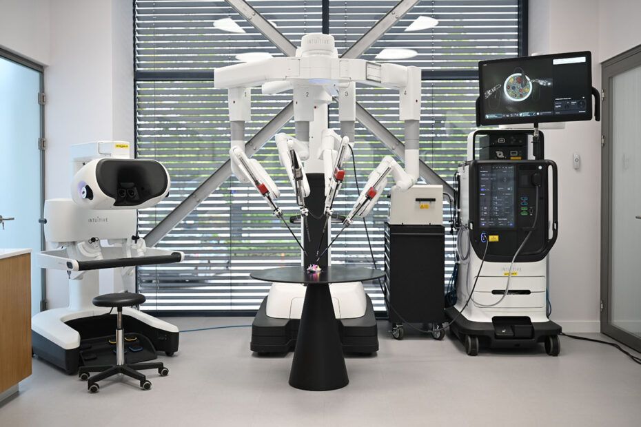 sistemul chirurgical da Vinci 5