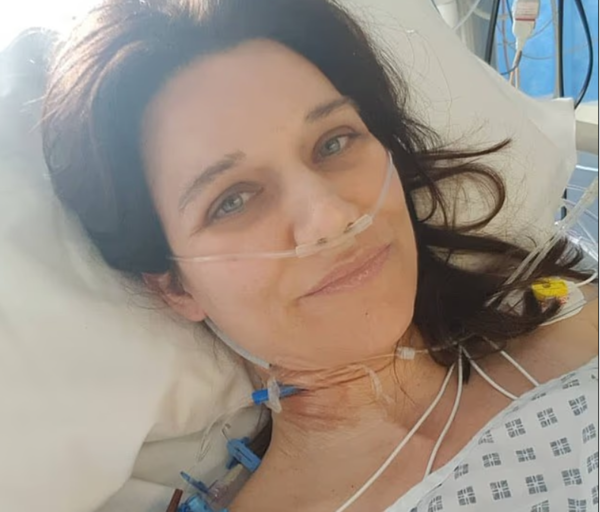 Tusea care nu trecea și refluxul gastric, semnele unui cancer rar în cazul unei femei de 52 de ani