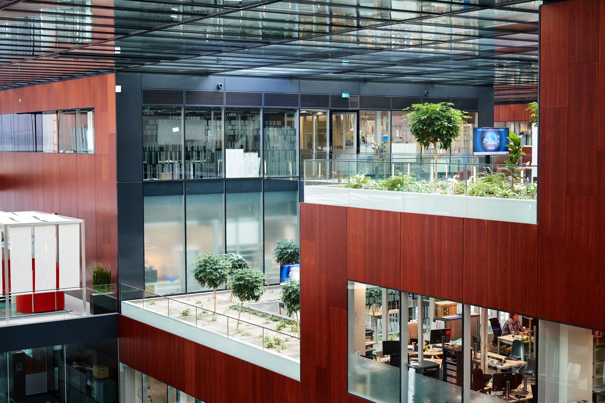 PMI Science H6998 scaled - StiriAlese